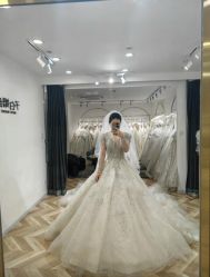 -予白婚纱礼服馆