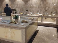 -铂逸梦秦酒店(横店梦幻谷店)