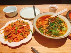 -缘生态云南菜·野生菌庭院餐厅(华侨城店)
