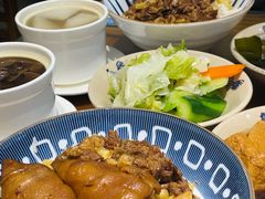 -红猪卤肉饭(大西洋美食城店)