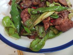 小炒黑山猪肉-食家鸽园