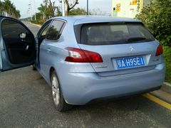 -一嗨租车(凤凰机场店)