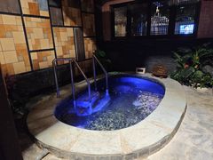 -泉城欧乐堡戏水湾艺术养生温泉