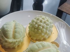 猫山王榴莲蛋糕-大中华希尔顿酒店-念自助餐·嗨啤·小龙虾