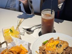 -Mogul Eatery·大亨餐酒馆