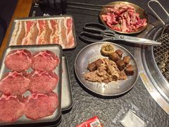-何发发和牛烧肉·鳗鱼榴莲放题自助(乐峰广场店)