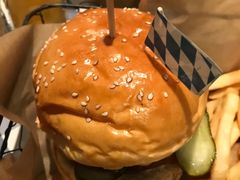 -皇冠自酿啤酒坊(中国红街5号楼店)