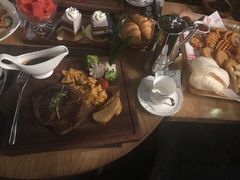 -莫太花餐厅(河北路店)