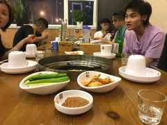 -喇喇排骨火锅·传统韩式脊骨汤(望京西园总店)