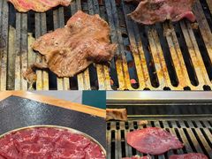-臻牛烤肉