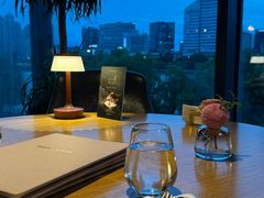 -龙虾酒吧扒房(宁波香格里拉店)