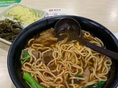 -李先生牛肉面大王(北京站售票厅餐厅)