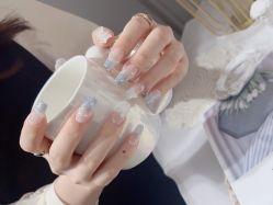 -尤米一站式美甲美睫