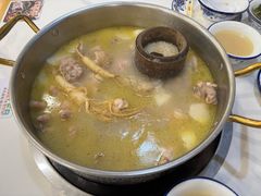 -朴小妹人参鸡汤火锅(长白山万达店)