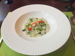 西班牙海鲜饭-香格里拉鱼跃地中海西餐厅·牛排披萨