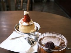 -Café Monson
