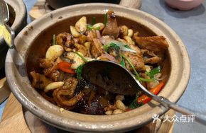 Preserved Olive Stir-fried Pork Neck