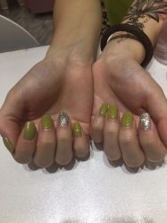 -莉娜美睫·穿戴甲