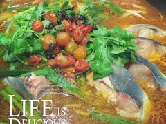 -老凯俚酸汤鱼(鸿通城店)