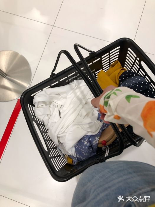 优衣库(北京万柳华联购物中心店)图片