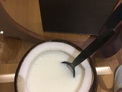 -志龙皇冠吃货椰子铺