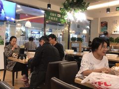 大堂-拿渡·水煮鱼麻辣香锅(王府井奥莱·香江小镇店)