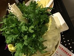 -龙记斑鱼火锅鲜切牛肉自助(红山路店)