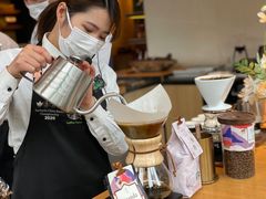 -星巴克臻选(杭州嘉里中心1F店)