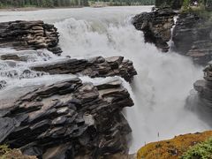 -阿萨巴斯卡瀑布观景点