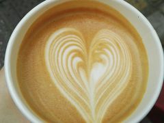 热拿铁-JPG coffee(广州体育西店)