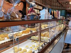 面包甜点陈列柜-牛角村(大族广场店)