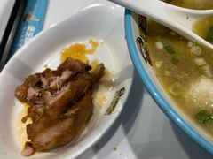 -灵芝妹子海鲜米线(劳动公园店)