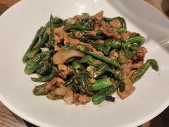 -黄泥岗·地道湖北菜(奥特莱斯店)