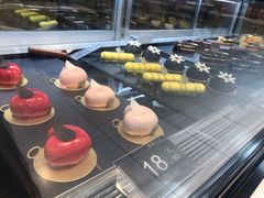 -家乐福(古北店)