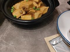 -闫府私房菜(恒隆店)