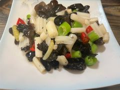 藕带炒木耳-臭鳜鱼人家·老字号徽菜