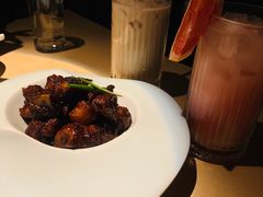 -穹六人间 people 6(岳阳路店)