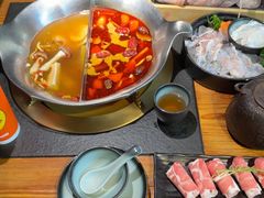 -湊湊火锅·茶憩(颐堤港店)