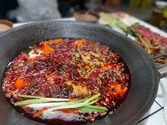 -扎起市井老火锅(乐山总店)