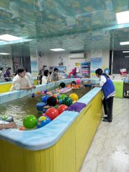 中药泳池-小鸭先知婴儿游泳馆