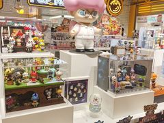 -泡泡玛特POPMART(上海环球港店)