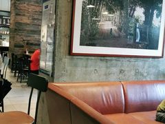 大堂-星巴克(深圳宝安泰华店)