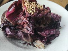 布拉塔奶酪色拉配落地球-BOR Eatery(安福路店)