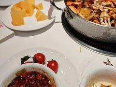 -七欣天香辣蟹火锅(闵行浦江欢乐颂店)