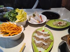-一叶一世界·素食餐厅(锦华万达店)
