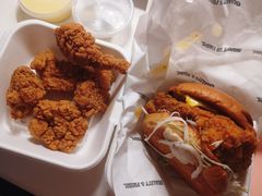 -TRIPS BURGER(大钟寺店)