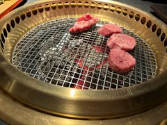 -铭牛烧肉·和牛海鲜自助(高新月牙湖店)
