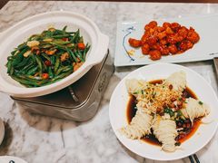 -小菜园新徽菜(宜兴八佰伴店)