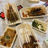 好吃的烧烤。堂食都不过隐又点了外卖