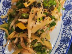 -蜗牛小馆醉乡民谣云南菜(惠新西里店)